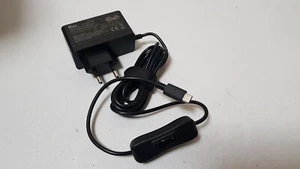 Ktec USB-C 5V 3A Smartphone Tablet Ladegerät mit festem Kabel Schalter 15 Watt- - Bild 1 von 7