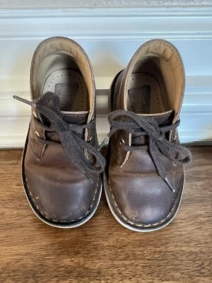 Clarks Originals Boys Sz 5.5 W Brown Leather Lace Up Boots - Image 1 of 4