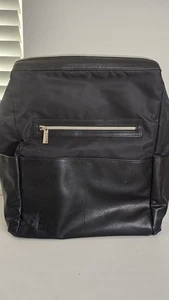 BEIS The Diaper Backpack in Black - Baby Bag Travel Tote with pockets & zippers - Picture 1 of 8