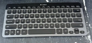 Logitech K810 Wireless Bluetooth Illuminated Multi-Device Keyboard Black/Gray - Picture 1 of 4