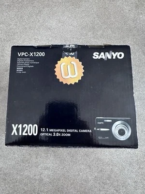 Sanyo  Digitalkamera VPC-X1200  benutzt schwarz 12,1 Megapixels - Rar OVP - Bild 1 von 4