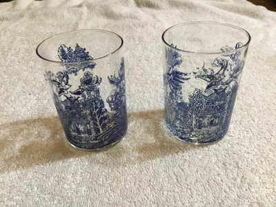 Lot of 2 Royal (USA) Blue Willow 8 Oz Tumblers - Image 1 of 4