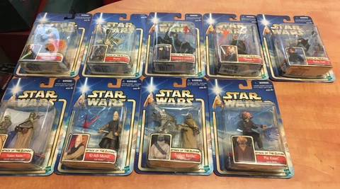 Lot of 9 Star Wars Attack of the Clones Figures Hasbro 1997 B Cover