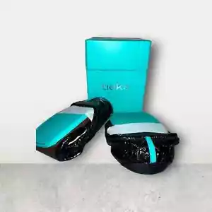 Neu mit Box Krawatten in Farbe Obsidian schwarz Gr. 7 - Bild 1 von 3