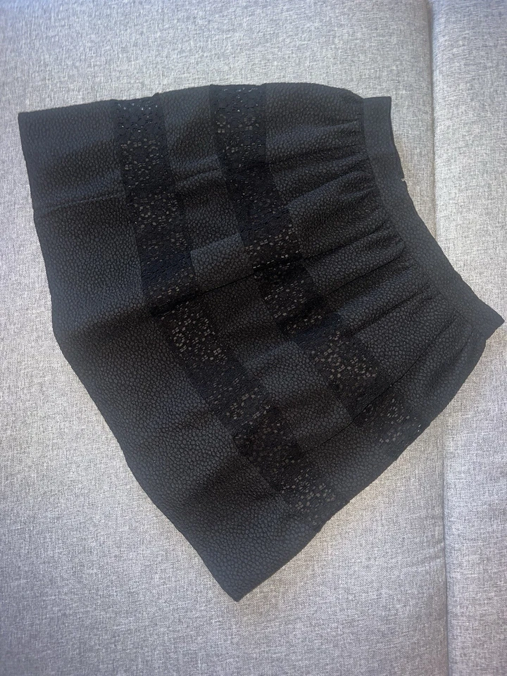 NUEVA Falda Xhilaration Floral Bordada Para Mujer Talla S Negra Foto 1 de 2