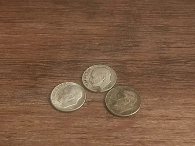 Lote de monedas de diez centavos Roosevelt: 1955 S, 1956 D. 1957 Foto 1 de 2