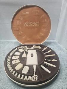 Dama Norelco Hogar Salón de Belleza Afeitados Masajes Manicuras Pedicuras Adornos De Colección - Imagen 1 de 10
