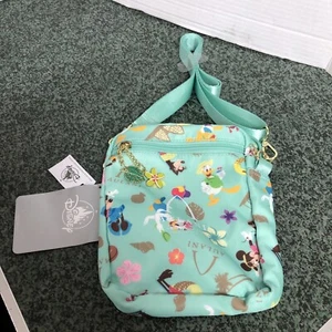 m21S Disney Aulani Donald Duck Shoulder Bag NWT Hawaii Travel Souvenir - Picture 1 of 6