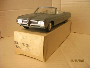 1968 PONTIAC BONNEVILLE CONVERTIBLE 1/25 scale  - PROMO  - NORDIC BLUE W/BOX !!! - Picture 1 of 11