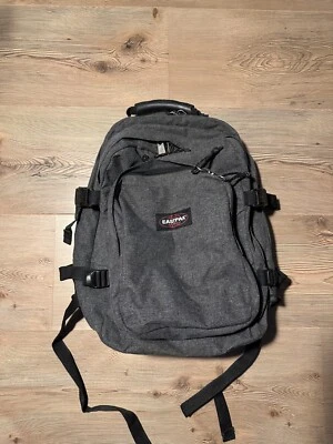 Verkaufe stylische Eastpak Schultasche - Wie neu! - Bild 1 von 4