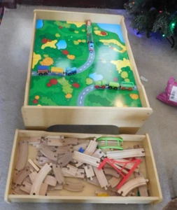 THOMAS THE TANK TRAIN AND TRAIN OR CAR play TABLE + DRAWER WITH WOOD TRACK/BRIO? - Picture 1 of 7