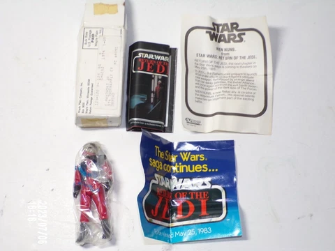 Vintage  Kenner Star Wars Nien Nunb  Mailer MIB ROTJ Jedi With All Paperwork Cover