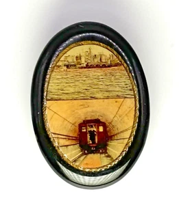 Unique Vintage Subway Picture Photo Brooch in Resin Artist Signed - Picture 1 of 6