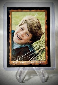 1985 Topps - Meet The Goonies: MIKEY - Trading Card #2