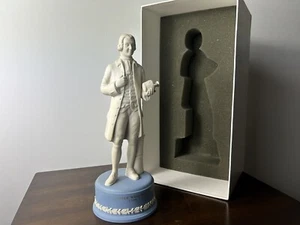 Wedgwood Jasperware Josiah Figurine LE 2000 Anniversary Collection Boxed - Picture 1 of 9