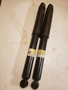 2014-2018 Sierra / Silverado 1500 Rear Shock Absorber Right & Left GM 22891329 - Picture 1 of 4