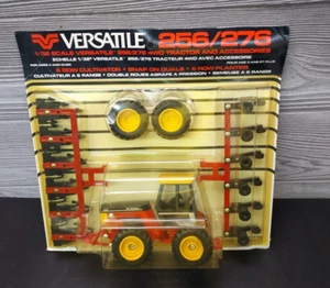 Scale Models Versatile 256/276 Tractor 4WD w/ 6 Row Cubtivator USA Made 1:32 - Bild 1 von 6