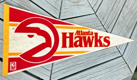 Vintage 30" Atlanta Hawks Pennant Felt Bright Color Rare Cover