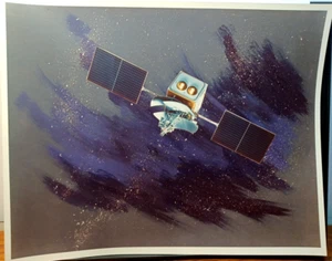 1975 Artist Concept Photo Space RCA Satcom Satellite in Orbit 8 x 10 RRP 847 - Picture 1 of 4