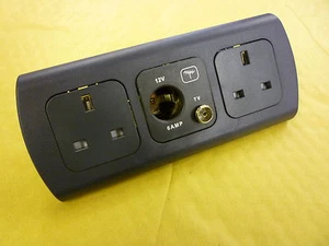 TOMA DE 3 PINES CBE/C-LINE 2X 240V + 12V/TV/AUTOCARAVANA ENVOLVENTE CONVERSIÓN - Imagen 1 de 1