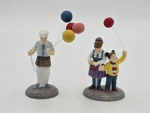 Disney Dept 56 Disney Parks Village venditore palloncini e mamma con bambino *leggi - Foto 1 di 4