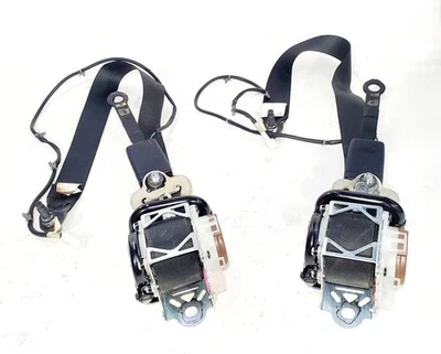 Par completo de cintos de segurança dianteiros Nissan Versa 2016 2017 2018 2019 fabricante de equipamento original  - Imagem 1 de 4