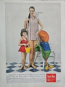 1959 Laura Mae Damen Schweizer Streifen Bluse Mädchen Badeanzug Sandeimer Vintage Ad  - Bild 1 von 1