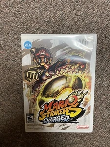 Mario Strikers Charged (Nintendo Wii, 2007) Complete - Picture 1 of 3