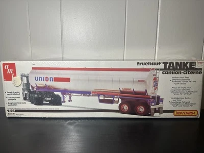 KIT - MATCHBOX  UNION 76 / GULF  FRUEHAUF TANKER SEMI TRAILER SEALED 1/25 KIT - Image 1 of 4