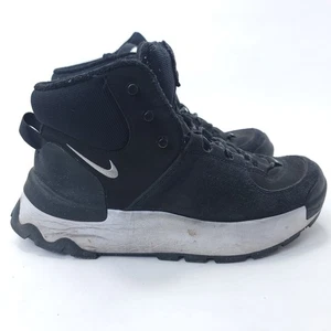 Nike Womens Size 8 Black White Sneakers Boots City Classic DQ5601-001 - Picture 1 of 7