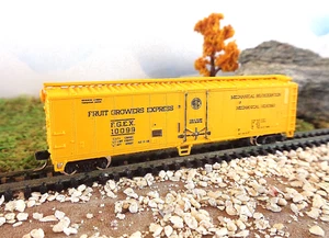 Atlas N Scale Fruit Growers Express RN. 10099 1975 - Picture 1 of 4