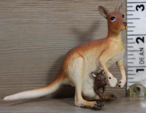 KANGAROO w/ BABY Animal Figurine Safari Ltd. toy Wild Safari Wildlife - Picture 1 of 7