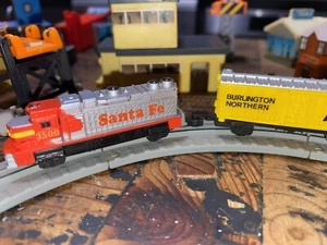 Micro Machines Train Lot Rio Grande Santa Fe UP Bullet Galoob & Tracks Buildings - Picture 1 of 24