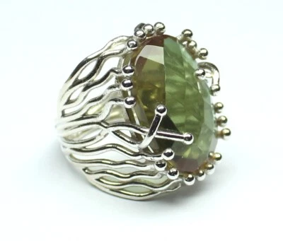 Large Alexandrite Ring, Genuine Color Change Russian Zultanite 925 Silver Ring - Image 1 of 4