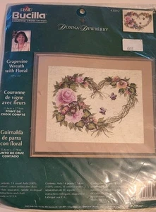 Nuovo kit punto croce Bucilla corona di vite cuore floreale contato 43092 - Foto 1 di 3