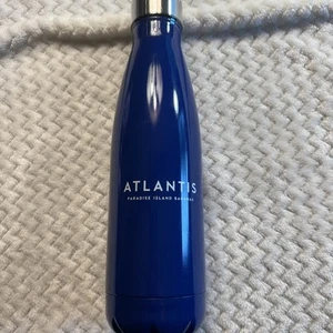Bicchiere bottiglia acqua acciaio Atlantis Bahamas nuovo sigillato in fabbrica dal resort - Foto 1 di 3