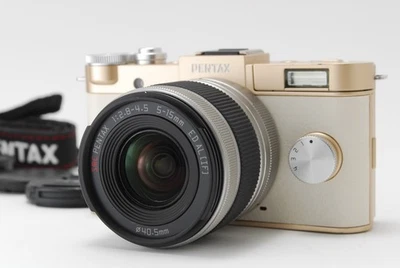 ¡¡Envío gratis!! [Casi sin usar] Cámara digital Pentax Q-S1 dorada sin espejo Japón Foto 1 de 4