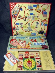 Gioco da tavolo TV vintage anni '50 Milton Bradley Howdy Doodys #4240 completo - Foto 1 di 5