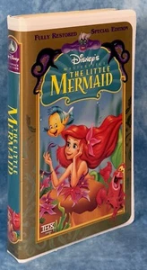 The Little Mermaid VHS Disney Clamshell Masterpiece, Play Tested - Picture 1 of 5