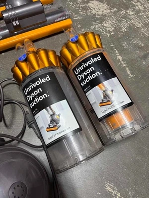 2x Aspiradora vertical Dyson Ball Multi Floor 2 muy usada - amarillo satinado rico Foto 1 de 4