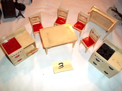 #3 Muebles de colección para casa de muñecas cocina estufas sillas de mesa horno Renwal Foto 1 de 4