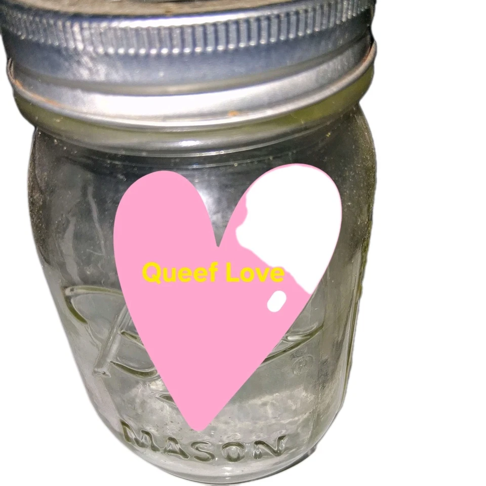  QUEEF em um frasco, novo e pronto para enviar mediante solicitação. Único de cada vez  - Imagem 1 de 3