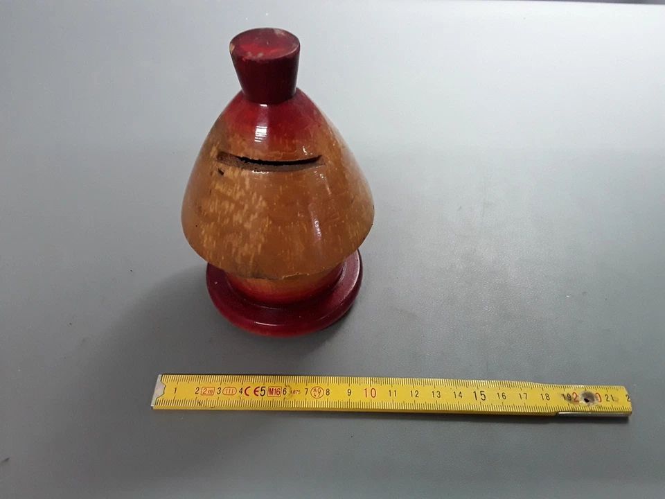 ancienne Tirelire en bois ruche abeille art populaire french antique - Photo 1/1