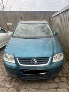 Gebrauchtwagen VW Touran 1.6 fsi - Bild 1 von 10
