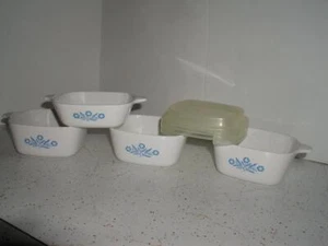 4 Corning Ware Blue Cornflower 3, P-43-B + 1, P-41 Petite Pans w/ Plastic Lids - Picture 1 of 5