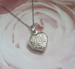 925 Sterling Silver Vintage Flower Heart Keepsake Locket Mothers Day Gift - Picture 1 of 3