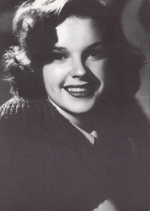 JUDY GARLAND - Original Vintage 6" x 4" Promotional Agency Postcard 1980s - Picture 1 of 2