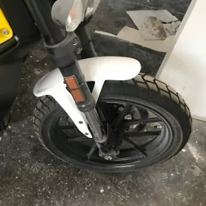 Ducati Scrambler 400 - 800 vorne kurzer Kotflügel Schlammschutz - Bild 1 von 5