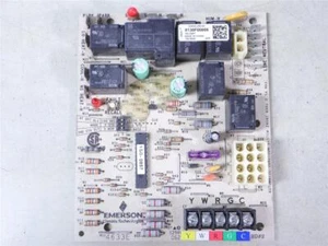 Goodman Amana Janitrol 0130F00006 Furnace Control Circuit Board 50M56-289-90 - Picture 1 of 3
