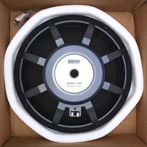 Altec Lansing Model 3184 Vintage 18" Long Throw 8 Ohm Low Freq. Driver "RECONED" - Picture 1 of 14